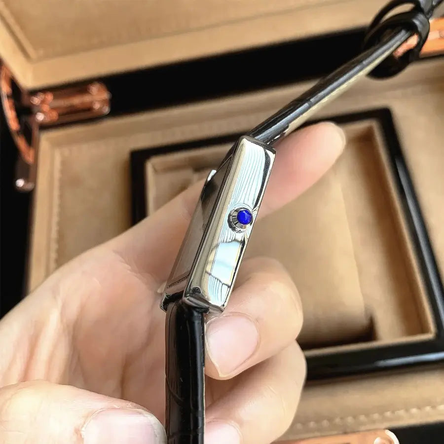 Relógio Masculino Luxo Quartzo Com Pulseira De Couro E Calendário Edição Limitada Cloc403