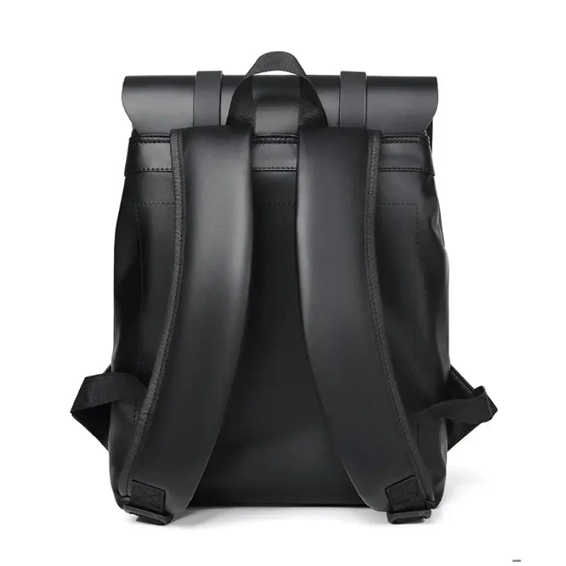 Mochila De Couro Black Smooth Bpk104